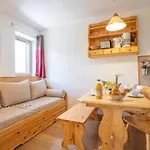Arcelle 508 By Interhome Daire Val Thorens